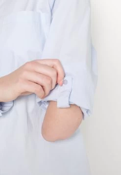 Even&Odd Blusa - Light Blue 26 Even&Odd Blusa - Light Blue -Estilo Urbano Ventas 05977523c5704fc4964dcc8f96f3c93e