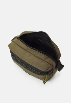Even&Odd Bandolera - Khaki -Estilo Urbano Ventas 1164a4c51ddb4e9f996cf2f09b5c6f21