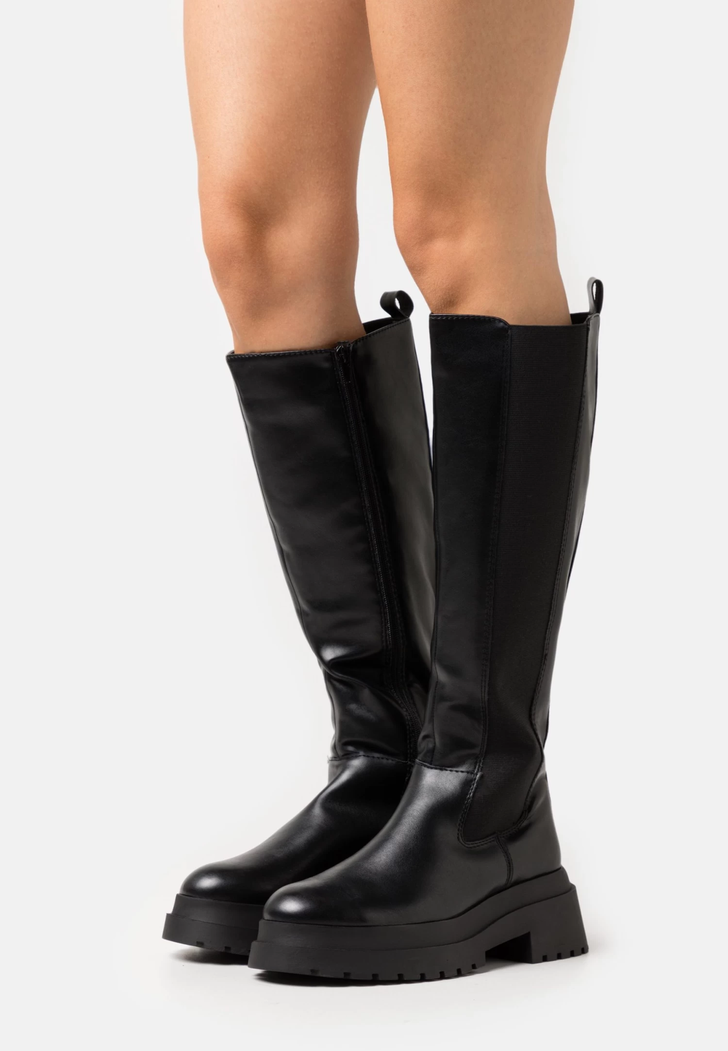 Botas Con Plataforma - Black 1 Botas Con Plataforma - Black