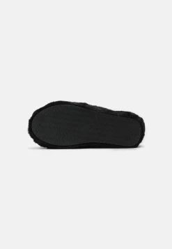 Even&Odd Pantuflas - Black -Estilo Urbano Ventas 2d66e78232c8429ebb673c1e2cc672c8
