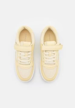 Even&Odd Zapatillas - Yellow -Estilo Urbano Ventas 3ca4c399519a47eba0fb091f95a7dfa5