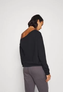 Sudadera - Black -Estilo Urbano Ventas 6ccd6a5186df47cba5c9f1a0828b90bc