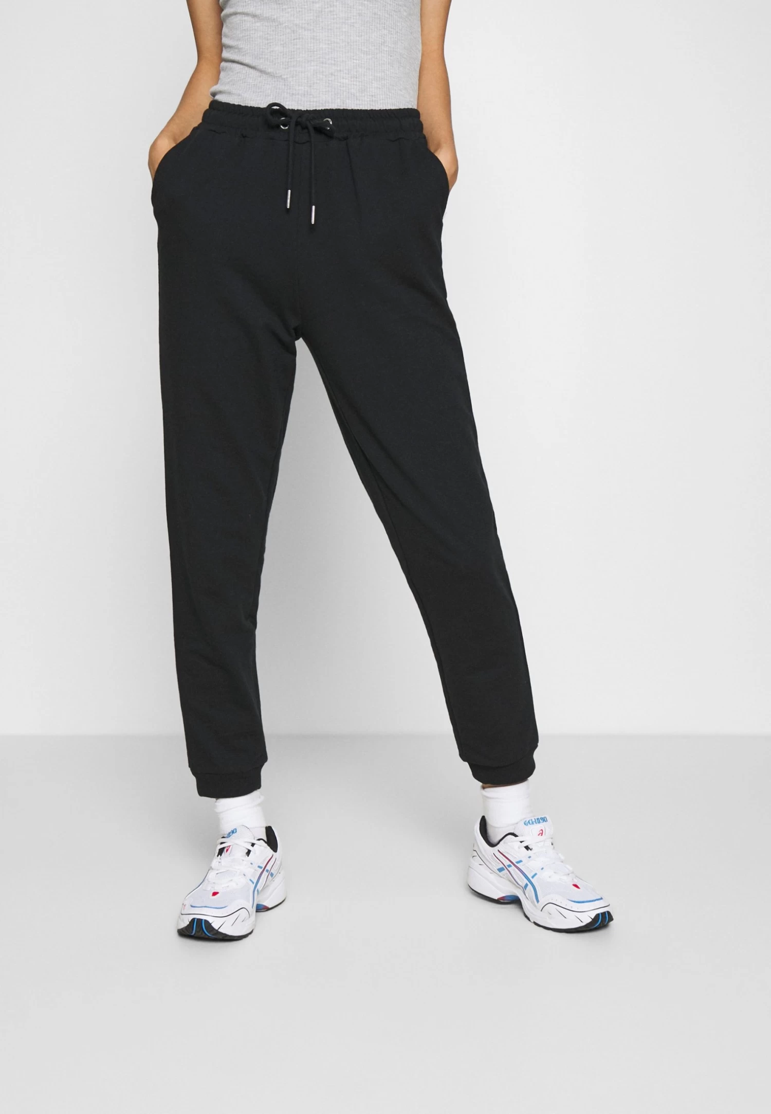Even&Odd Regular Fit Joggers - Pantalones Deportivos - Black 1 Even&Odd Regular Fit Joggers - Pantalones Deportivos - Black