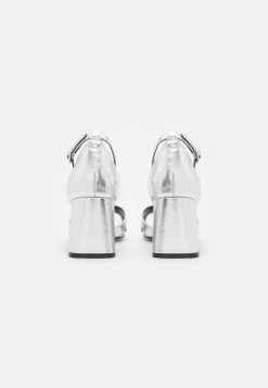 Sandalias - Silver 9 Sandalias - Silver -Estilo Urbano Ventas 76d8169a99ee47aa820176c669f40448