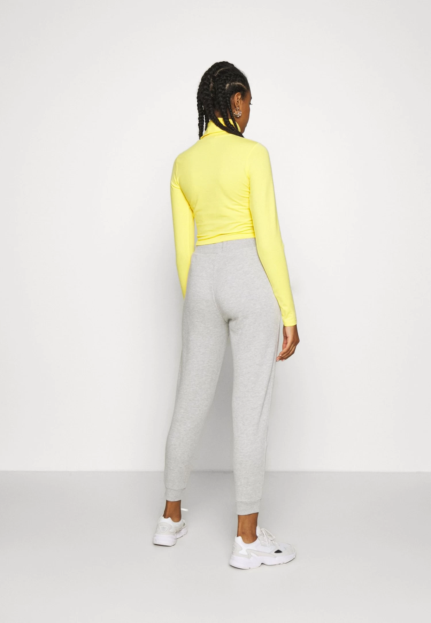 Even&Odd Regular Fit Jogger With Contrast - Pantalones Deportivos - Mottled Light Grey 3 Even&Odd Regular Fit Jogger With Contrast - Pantalones Deportivos - Mottled Light Grey - Imagen 3