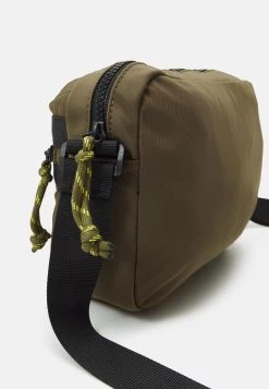 Even&Odd Bandolera - Khaki -Estilo Urbano Ventas 8c792499e9524fdb8980bb44fc6e4244
