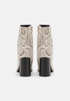 Botines - Multi-Coloured -Estilo Urbano Ventas 93b03e5a57e3437a9464ad323122a71d