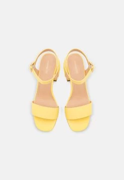 Even&Odd Sandalias - Yellow -Estilo Urbano Ventas 965989709e3a47ed9233826a3dedd8ba