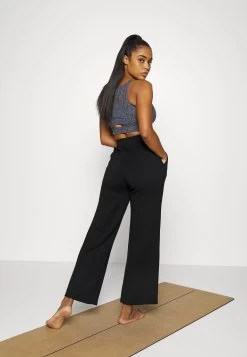 Pantalones Deportivos - Black -Estilo Urbano Ventas ae020d67c8594a45808c84f9550f3063