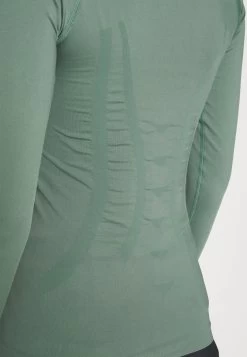 Camiseta De Manga Larga - Dark Green -Estilo Urbano Ventas af7ca796af67476d8aa1e85b3d86bf38