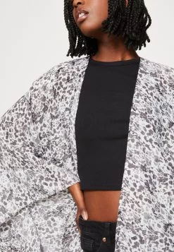 Even&Odd Chaqueta Fina - Black/White -Estilo Urbano Ventas b20eefb297c2403094375aad2b0d62c2