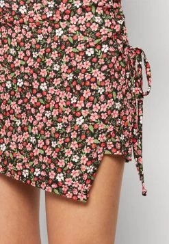 Even&Odd Shorts - Black/Multi-Coloured 11 Even&Odd Shorts - Black/Multi-Coloured -Estilo Urbano Ventas baf04f3aaf424bb2894a896b24be103b