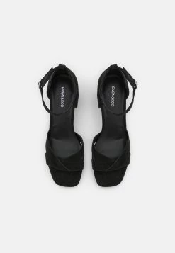 Sandalias - Black 11 Sandalias - Black -Estilo Urbano Ventas c1736ea53e25495f85ac98e29e0b204c