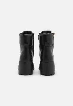 Botines Con Cordones - Black -Estilo Urbano Ventas d84f48340ec3479596e9c33cea4d713f