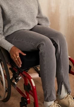 Even&Odd Vaqueros Pitillo - Grey Denim