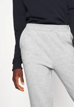2Pack Regular Fit Joggers - Pantalones Deportivos - Black/Light Grey 13 2Pack Regular Fit Joggers - Pantalones Deportivos - Black/Light Grey -Estilo Urbano Ventas e07dfdc579c7461abc464593a65ccaaf