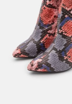 Even&Odd Botas De Tacón - Red -Estilo Urbano Ventas e2b399afa2a14f289d33f839df5ffcf2