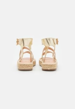 Sandalias Con Plataforma - Gold -Estilo Urbano Ventas f5d47f5303f04b9cbacac015a2c393a6