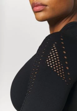 Camiseta De Manga Larga - Black -Estilo Urbano Ventas f716492e57684d5fa3221c82923c9470